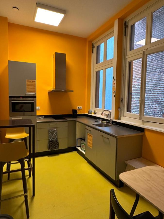 Hostel & Bar De Basis Zwolle  Buitenkant foto